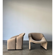 A Pair of 1st Edition Pierre Paulin F580 Groovy Armchairs in Knoll Mohair